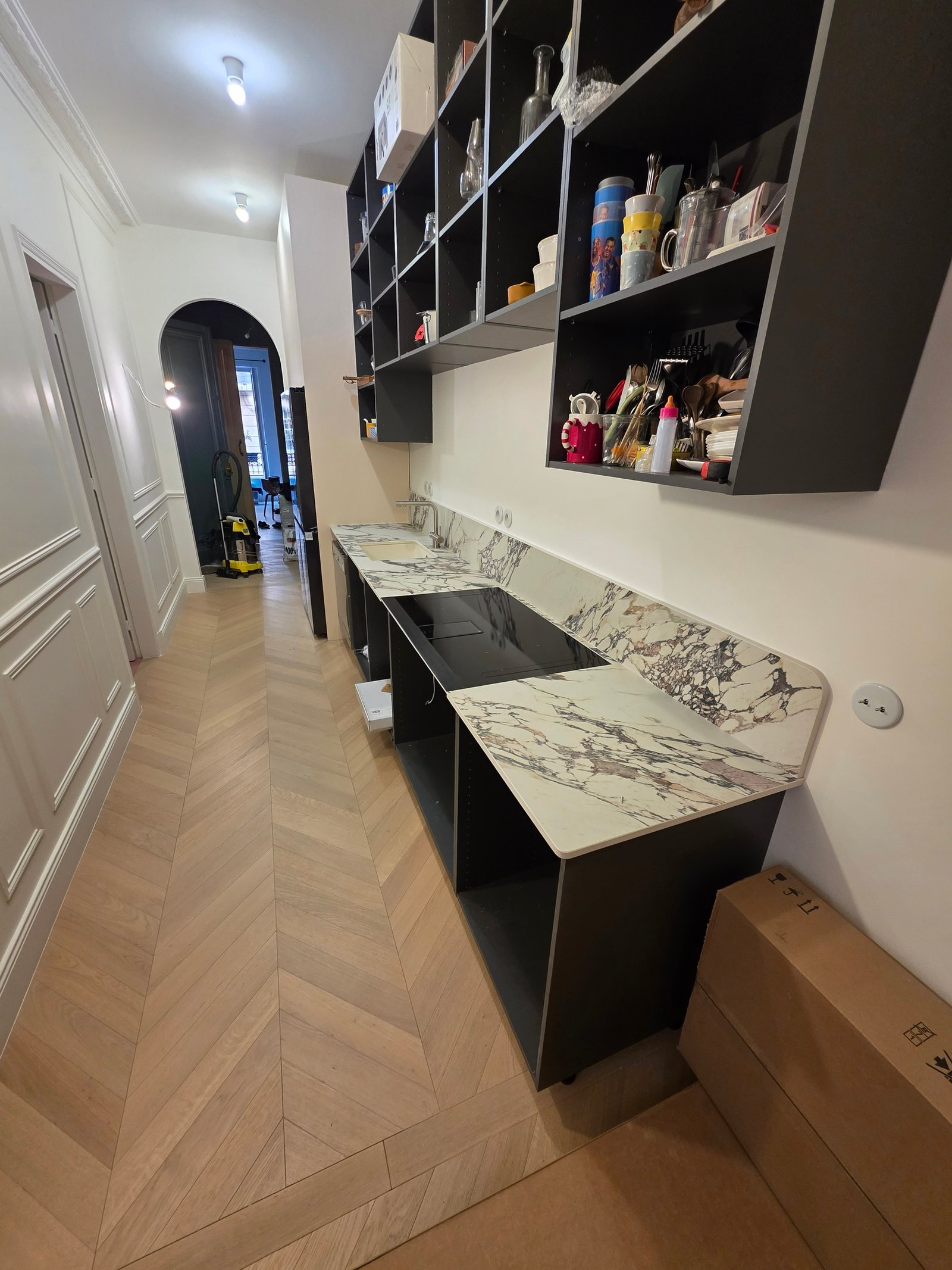 Cuisine avec Plan de Travail et Crédence en Céramique Uniceramica Calacatta Viola