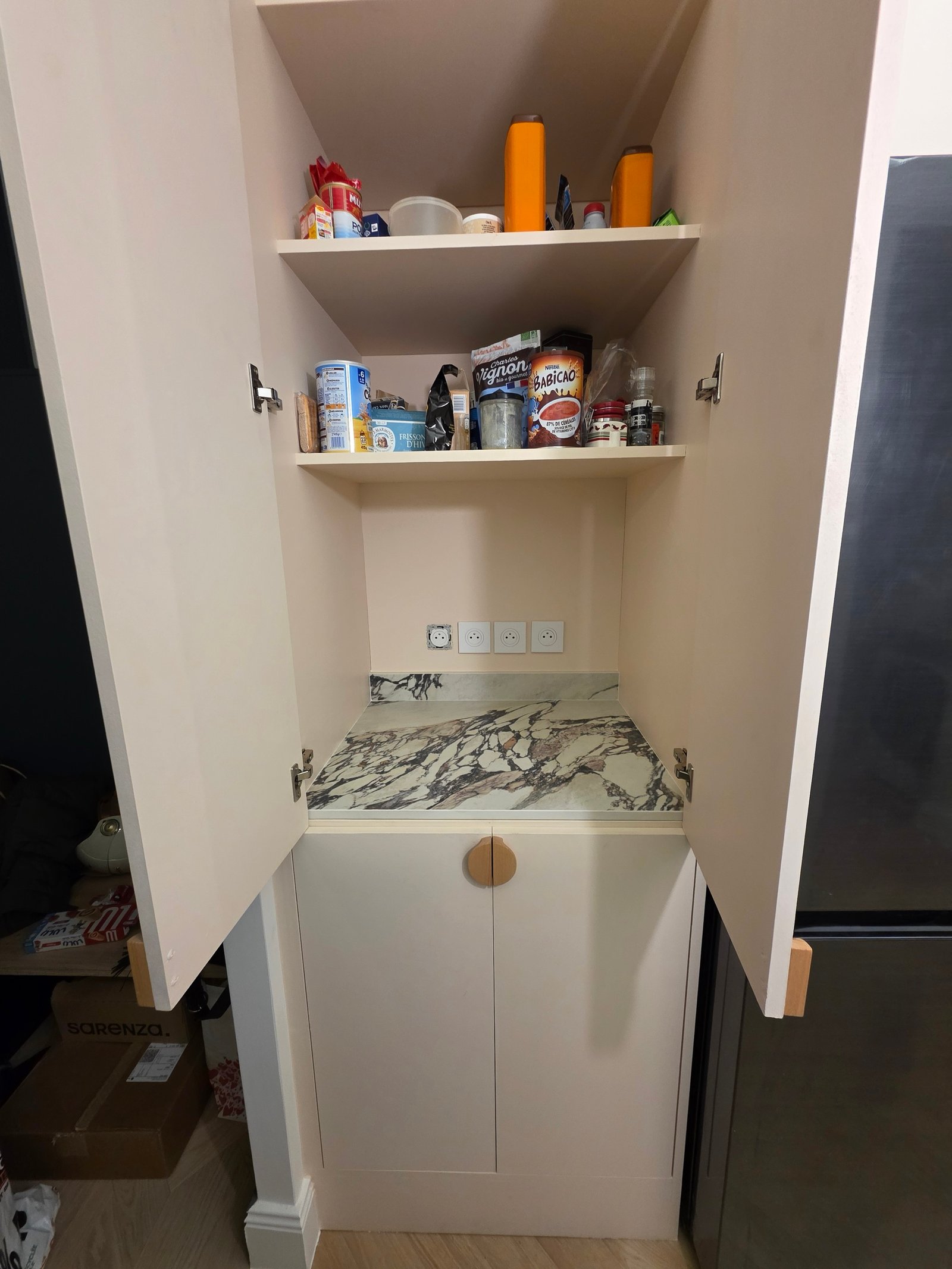 Cuisine avec Plan de Travail et Crédence en Céramique Uniceramica Calacatta Viola